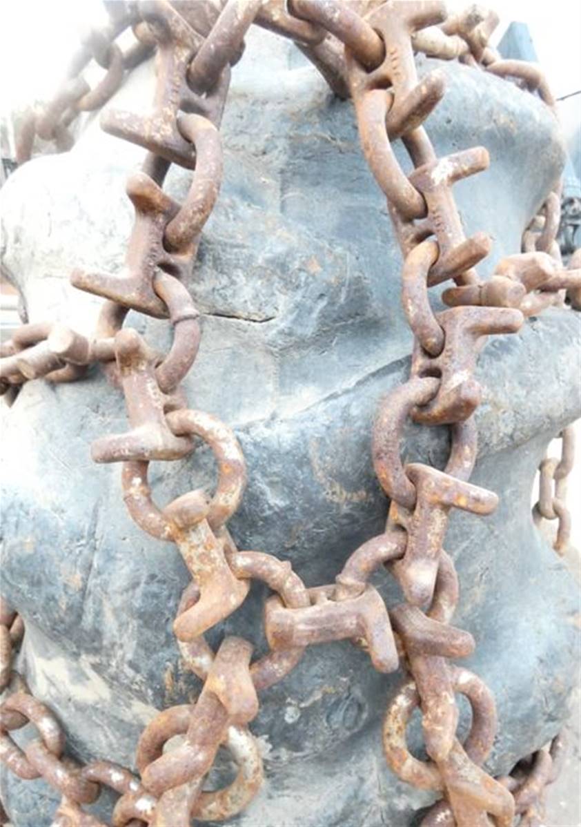 Paire de chaînes PEWAG simple losange 23.1-26 et 600/65-34 13,5mm occasion